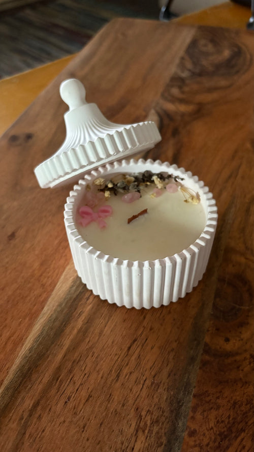 Carousel Candle with lid